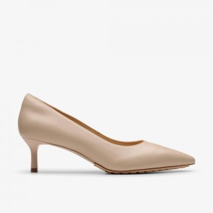 Beige Clarks Women's Adela Court Pumps | 307OPZGIM