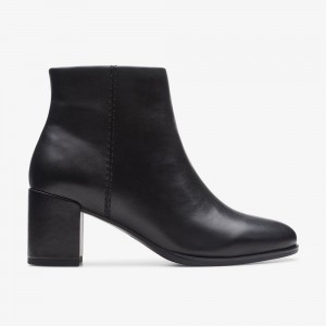 Black Clarks Women's Freva 55 Zip Boots | 841SFEOJW