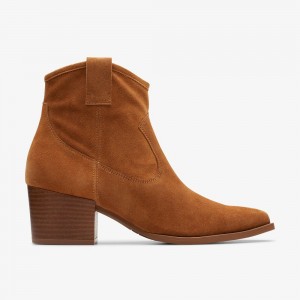 Brown Clarks Women's Elder Rae Boots | 861KVXGSL