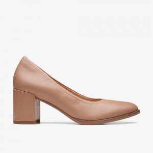 Brown Clarks Women's Freva 55 Court Pumps | 193PJAKSN