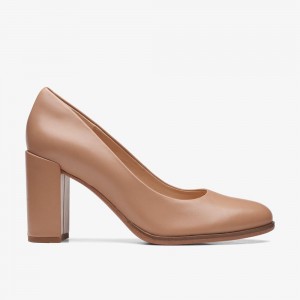 Brown Clarks Women's Freva 85 Court Pumps | 240WGNCOL