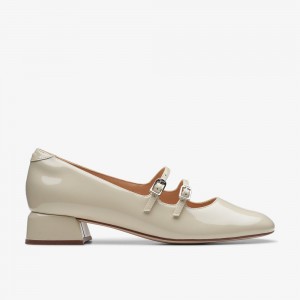 White Clarks Women's Daiss 30 Shine Pumps | 095OPWUNA