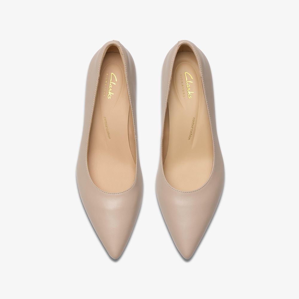 Beige Clarks Women's Adela Court Pumps | 307OPZGIM