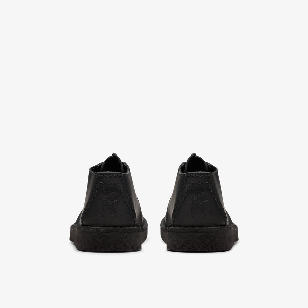 Black Clarks Kids Desert Trek Older Boots | 312OVUKDL