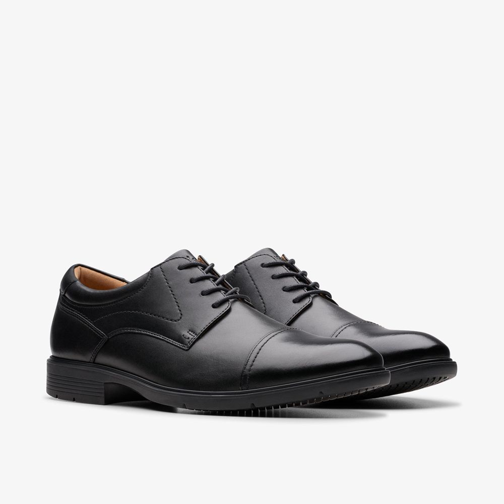 Black Clarks Men's Eldredge Cap Oxfords | 613CLWAUE