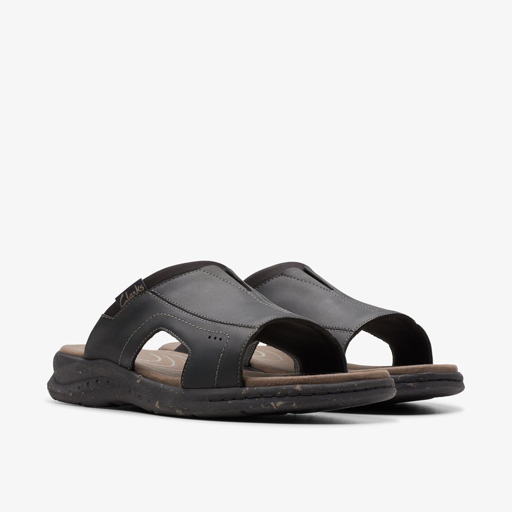 Black Clarks Men's Walkford Band Flat Sandals | 438MCJGFL