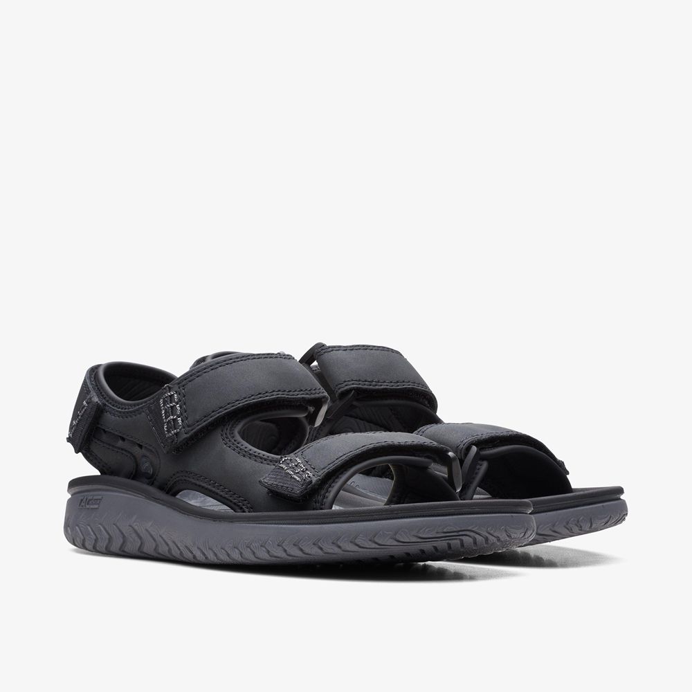 Black Clarks Men's Wesley Bay Flat Sandals | 342TMWVJA