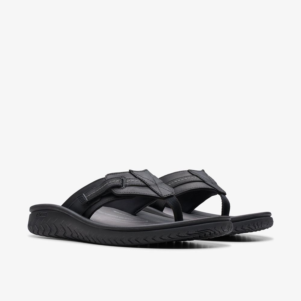 Black Clarks Men's Wesley Sun Flip Flops | 593WFCZIT