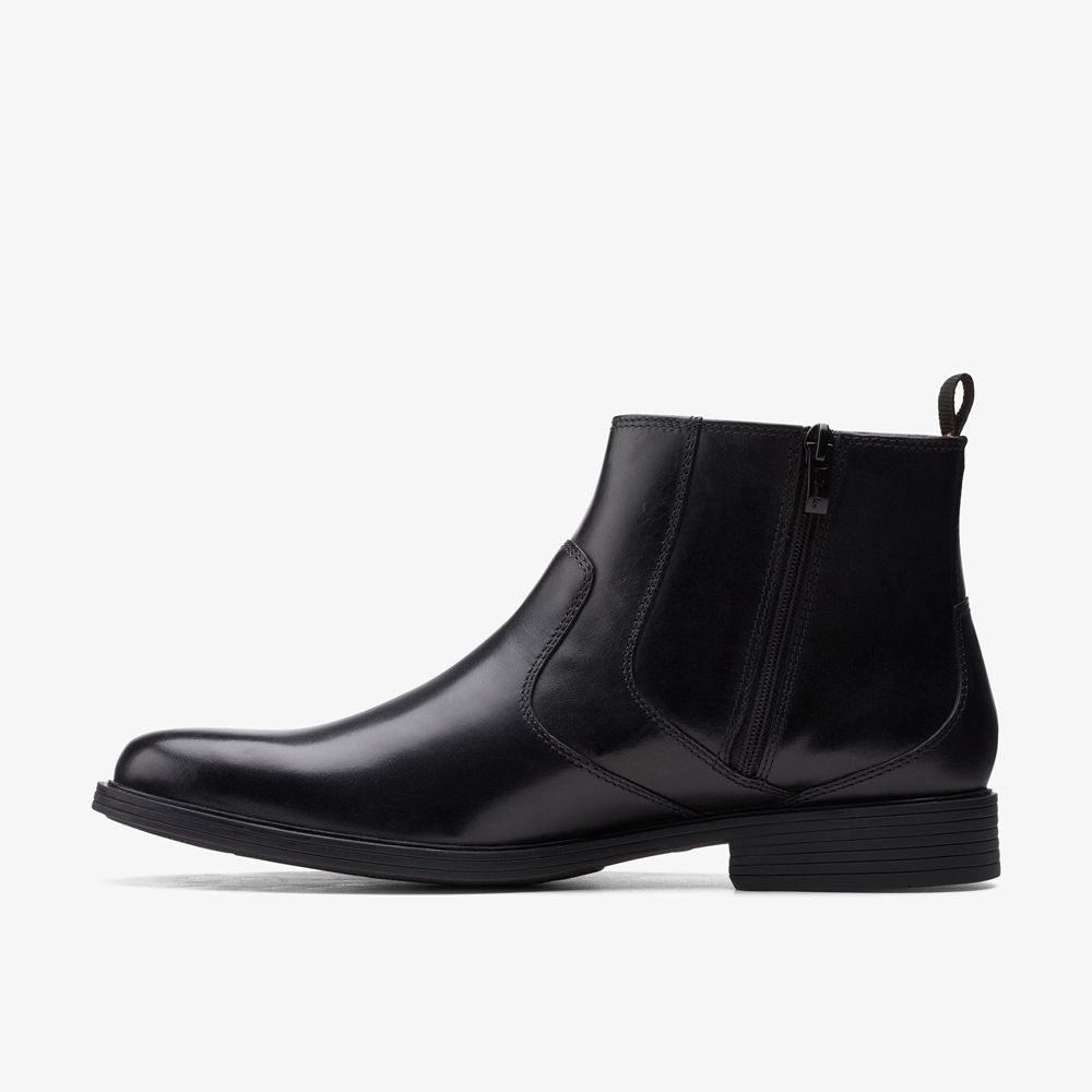 Black Clarks Men's Whiddon Zip Boots | 491VCDWNL