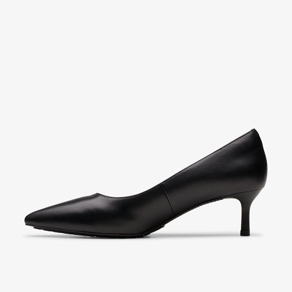 Black Clarks Women's Adela Court Pumps | 985VKBAJM