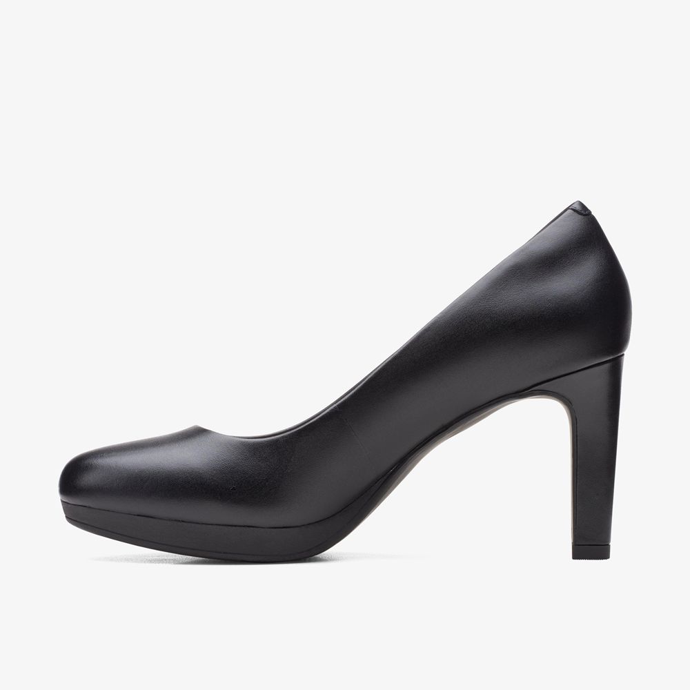 Black Clarks Women's Ambyr Joy Pumps | 925TEMQRS