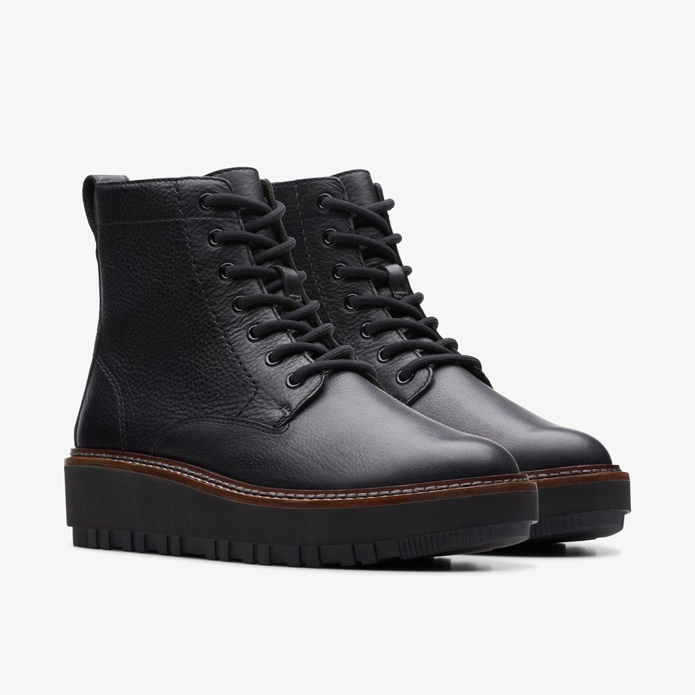 Black Clarks Women's Orianna Lace Boots | 196GCHBNS