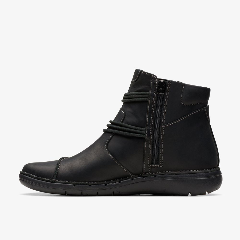 Black Clarks Women's Un Loop Up Boots | 725NEUWJD