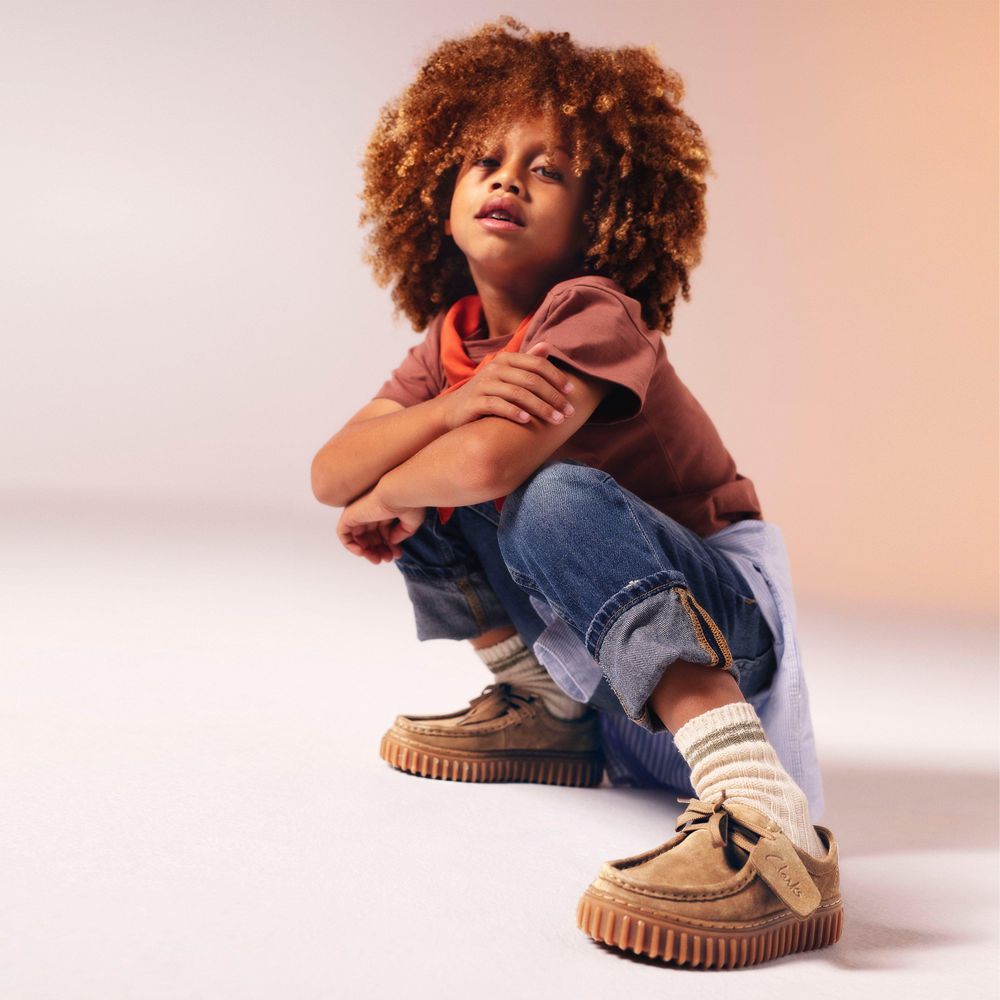 Brown Clarks Kids Torhill Lo Sneakers | 265TAFOJZ