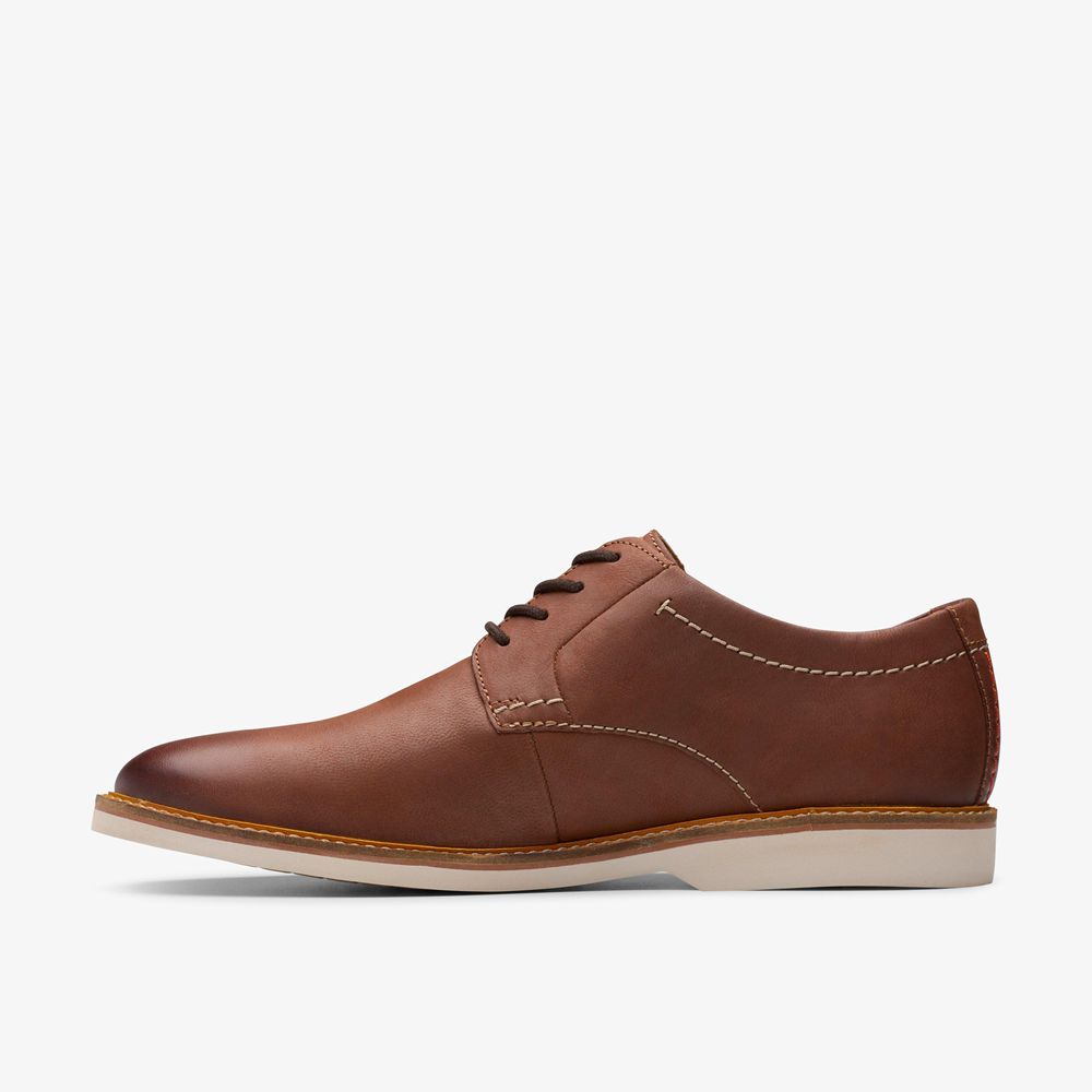 Brown Clarks Men's Atticus Lt Lace Oxfords | 017KGVJYM