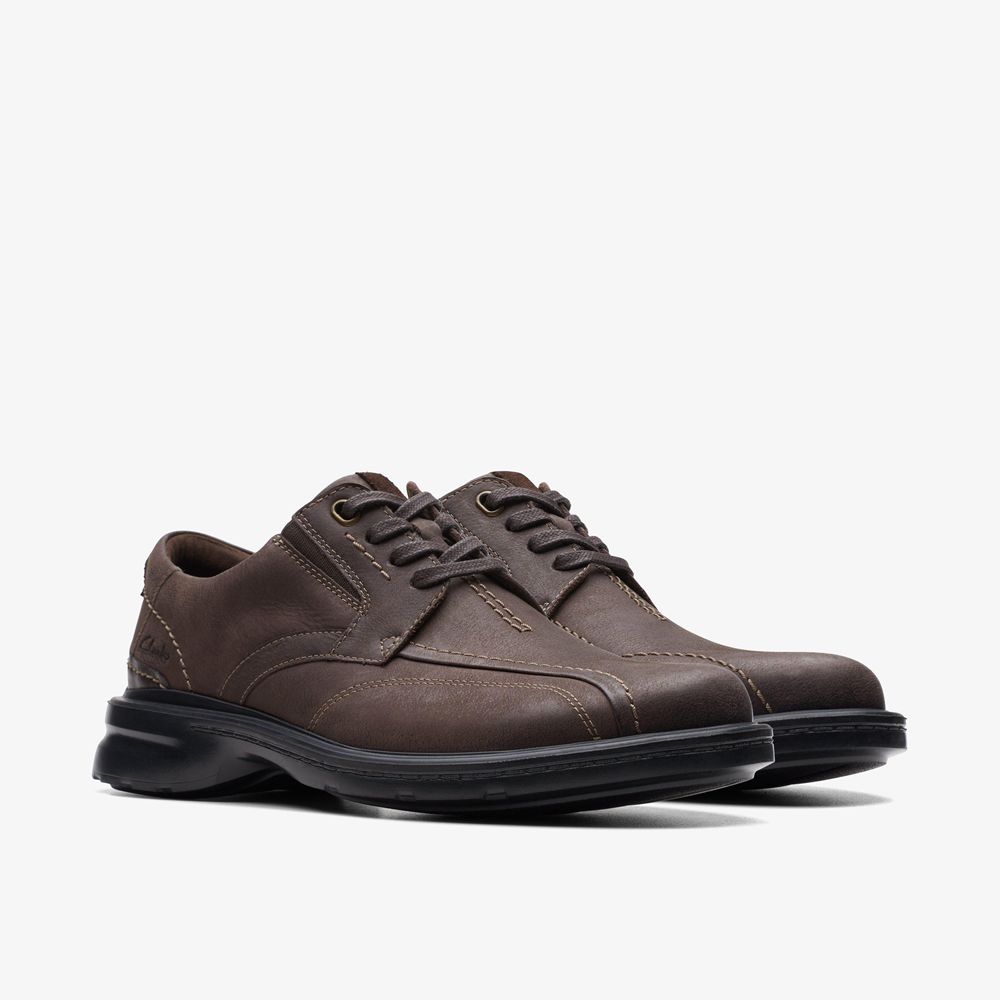 Brown Clarks Men's Gessler Lace Sneakers | 794XEICAO