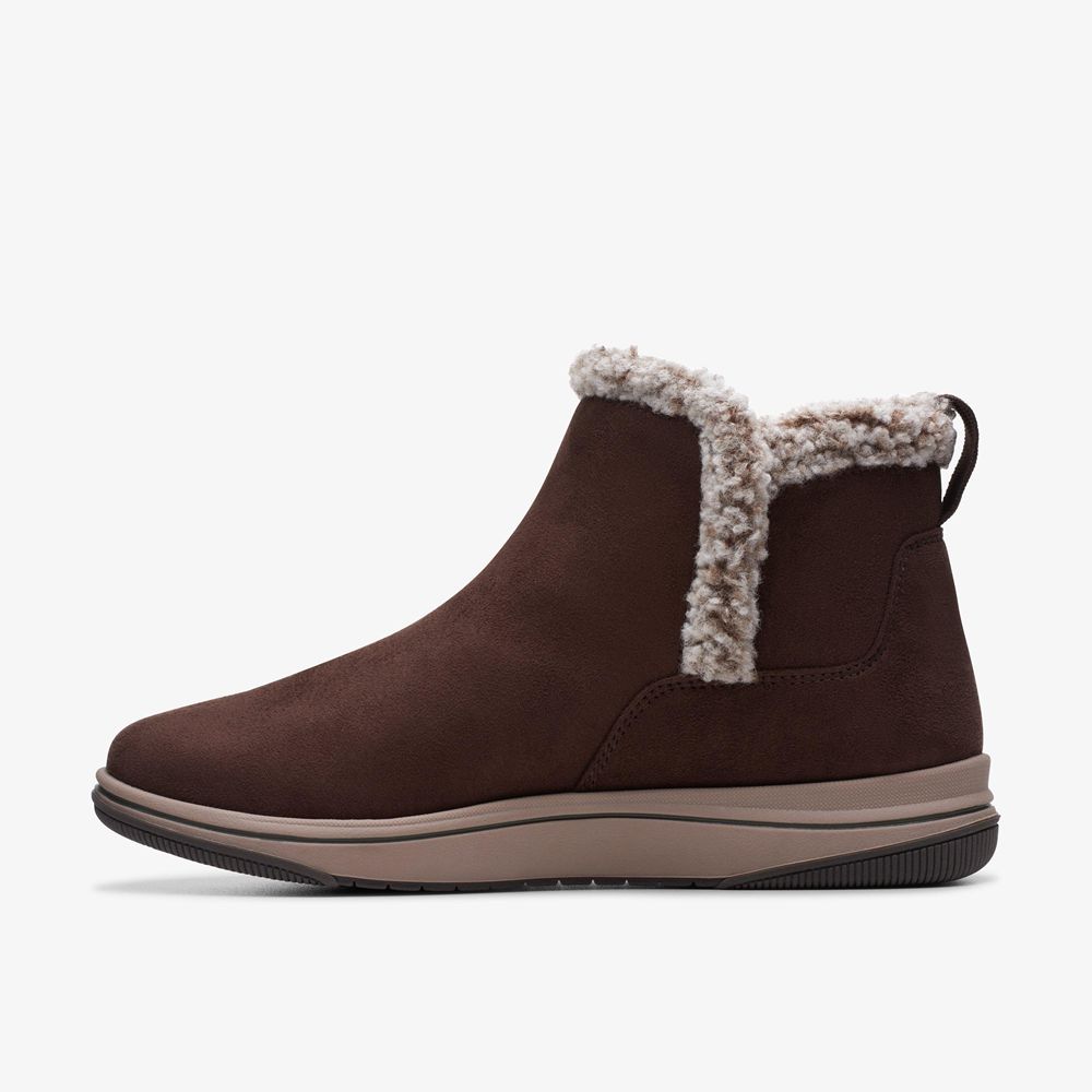 Brown Clarks Women's Breeze Fur Boots | 395CFDEJI