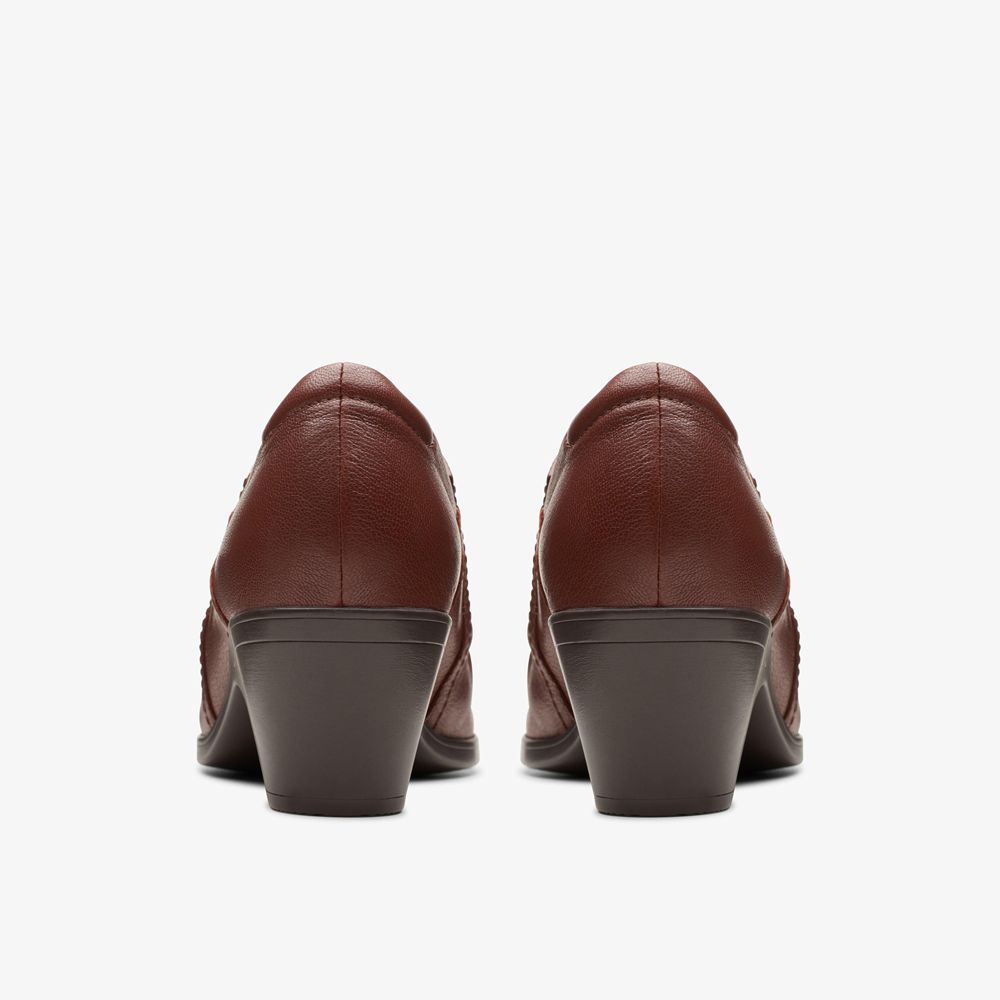 Brown Clarks Women's Emily 2 Cove Pumps | 903FSJVAI