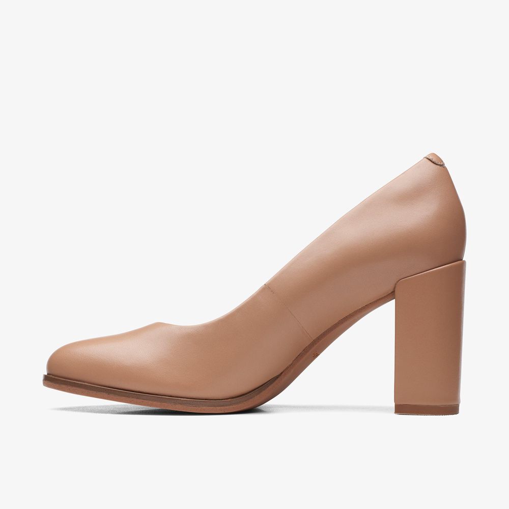 Brown Clarks Women's Freva 85 Court Pumps | 240WGNCOL