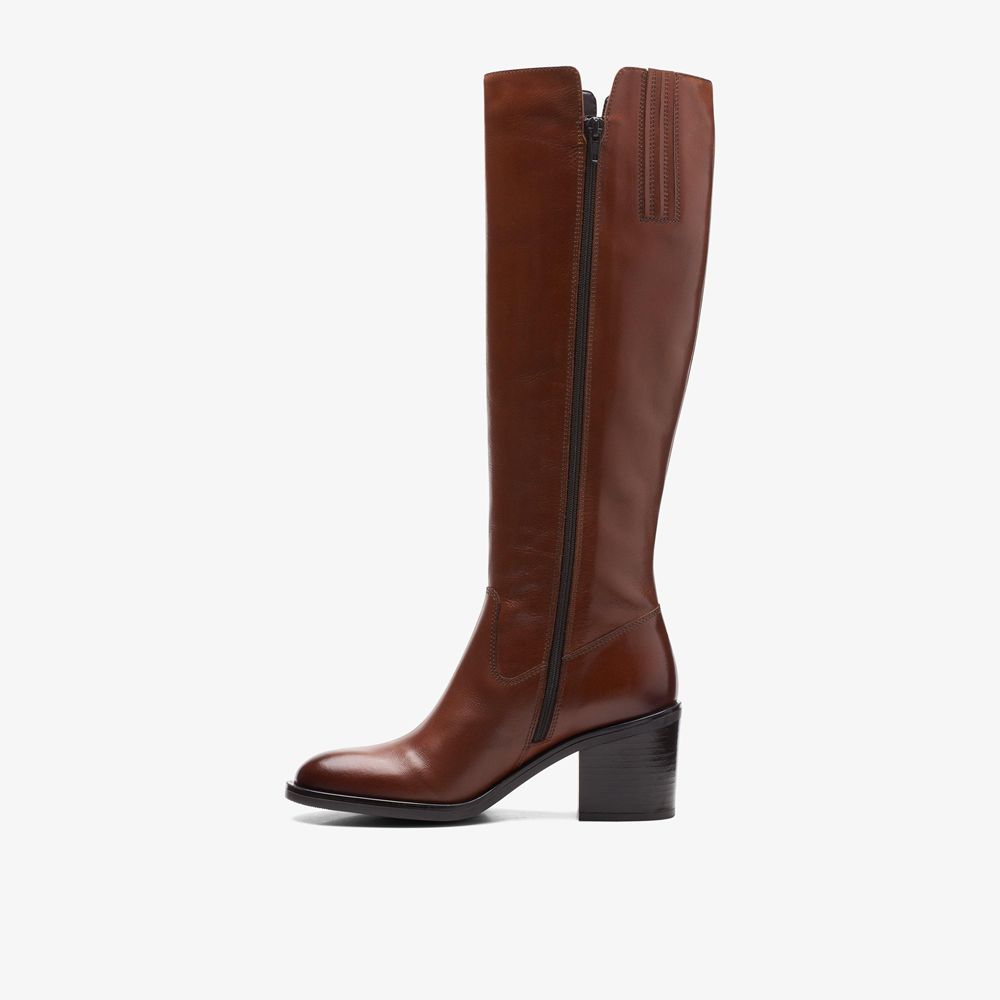 Brown Clarks Women's Valvestino Hi Knee High Boots | 813AHRVEB