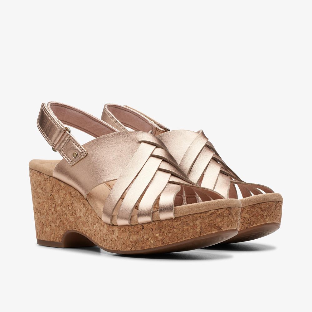 Gold Clarks Women's Giselle Ivy Wedge Sandals | 748JYWZLA