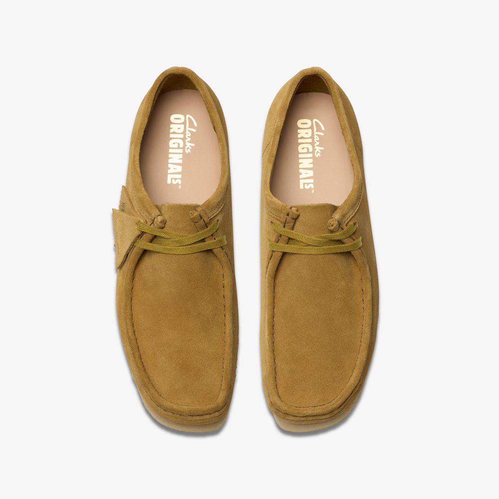 Khaki Clarks Men's Wallabee Slip On Shoes | 798CIEVKX