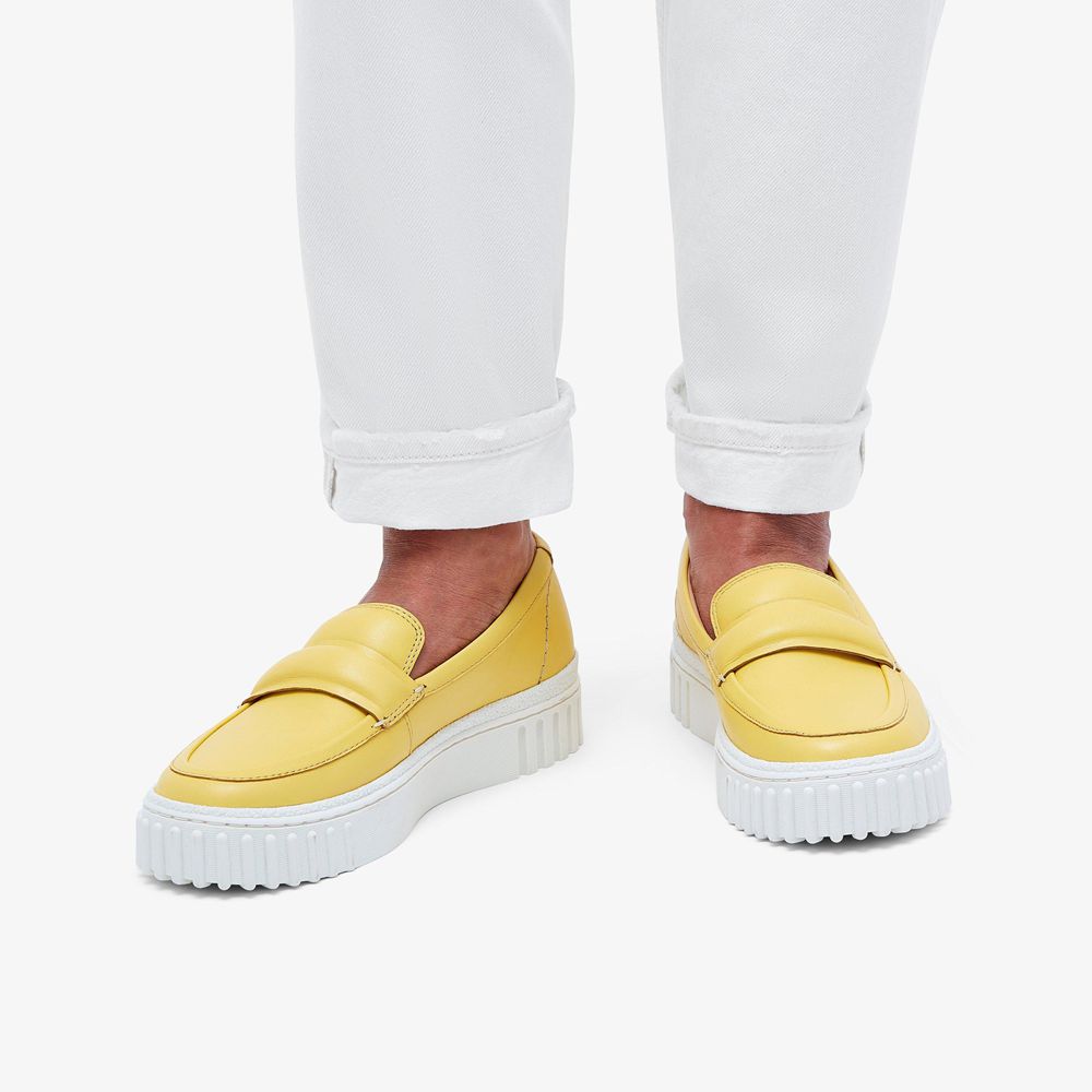 Yellow Clarks Women's Mayhill Cove Loafers | 391JSLWKX